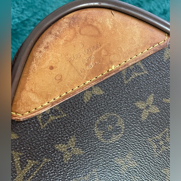 Authentic Louis Vuitton Rolling Suitcase - Picture 6 of 16